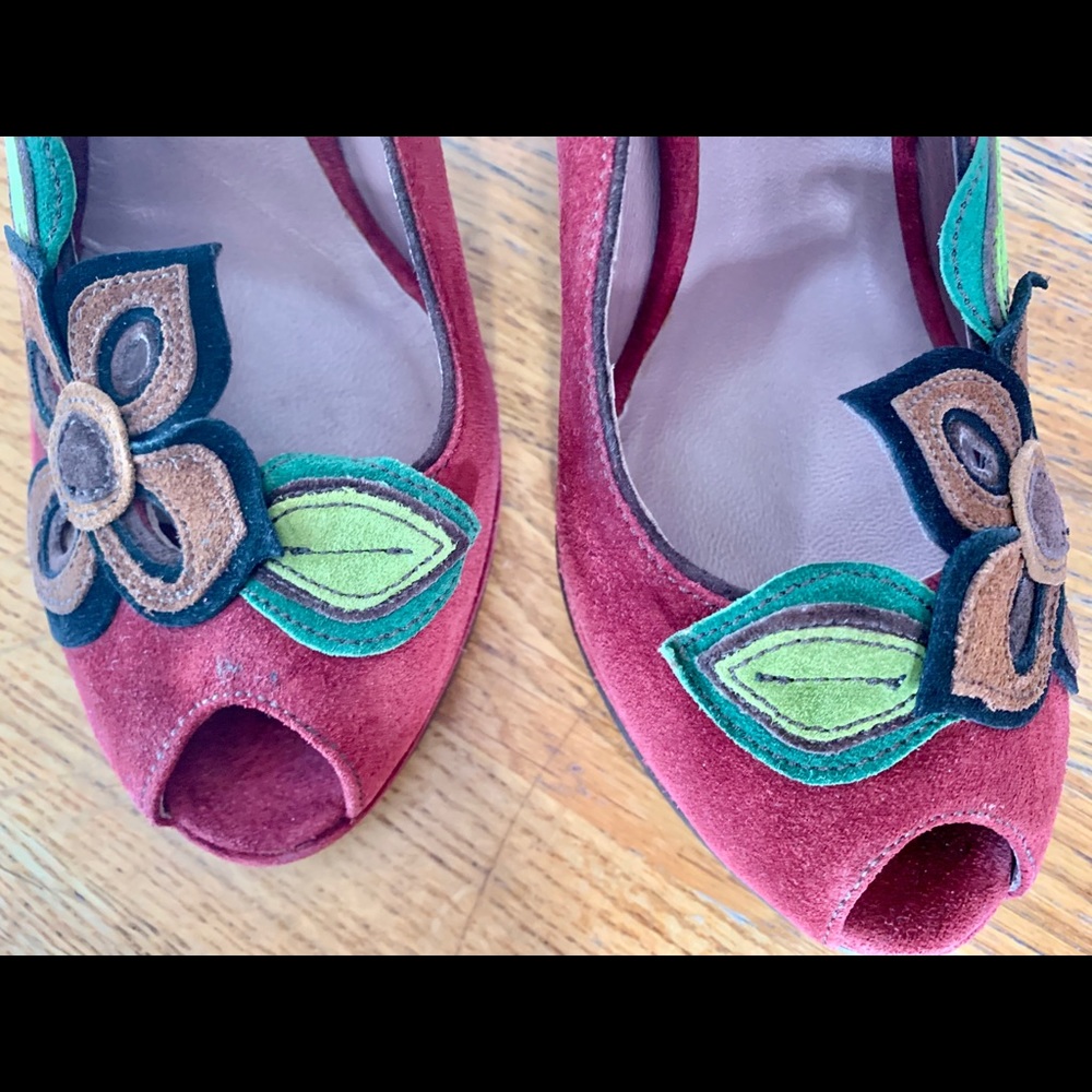 👀 Authentic Miu Miu Peep Toe Pumps 👠 - Picture 10 of 10